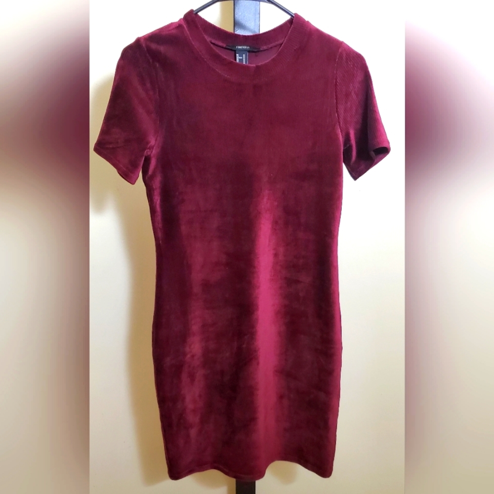 🎉Host Pick🎉 Forever 21 Ribbed Crushed Velvet Dress Size Medium